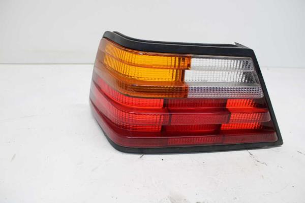 FEU ARRIERE GAUCHE MERCEDES - Vue 1